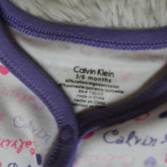 Calvin Klein Baby Girls Coverall Romper Bodysuit Signature CK Logo, 3-6M strechi - Picture 4 of 7